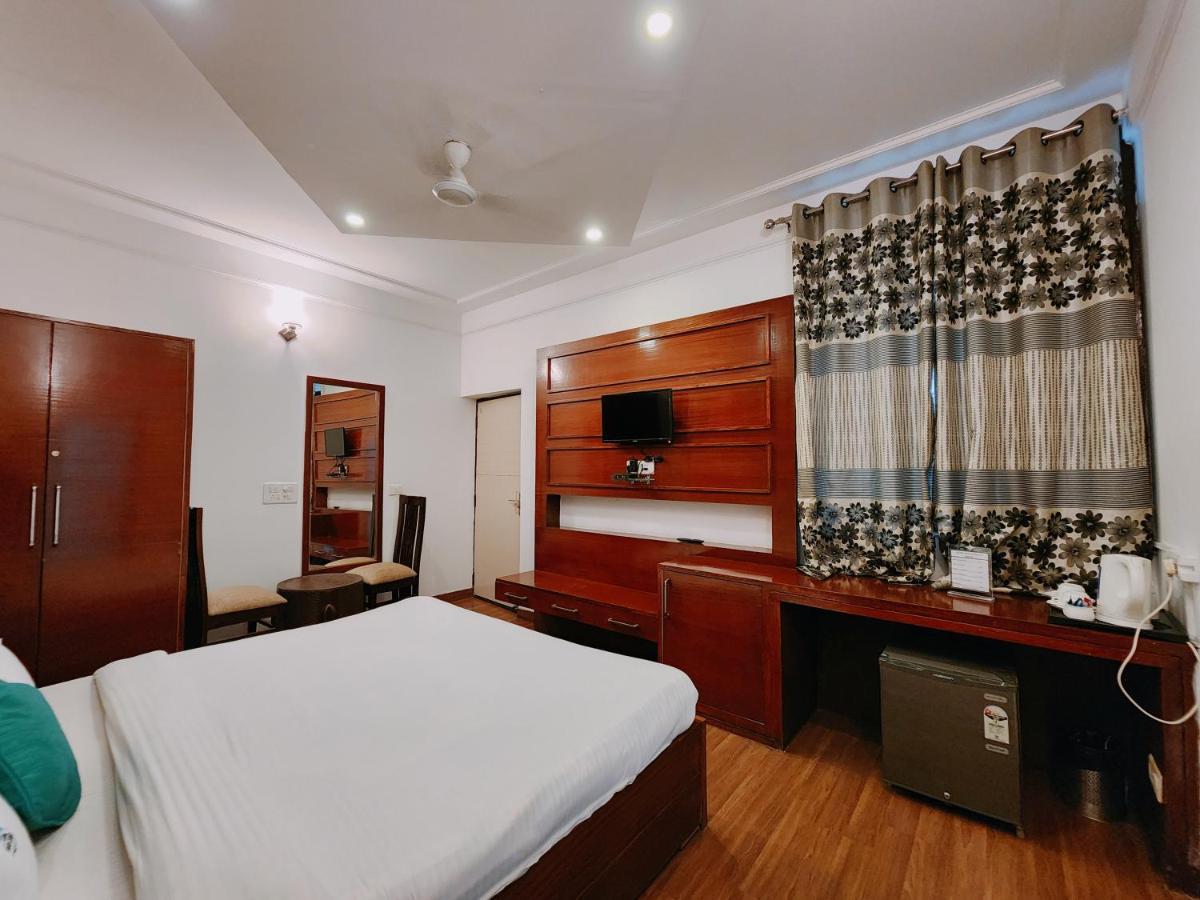 Hotel Bliss Kasauli Ngoại thất bức ảnh